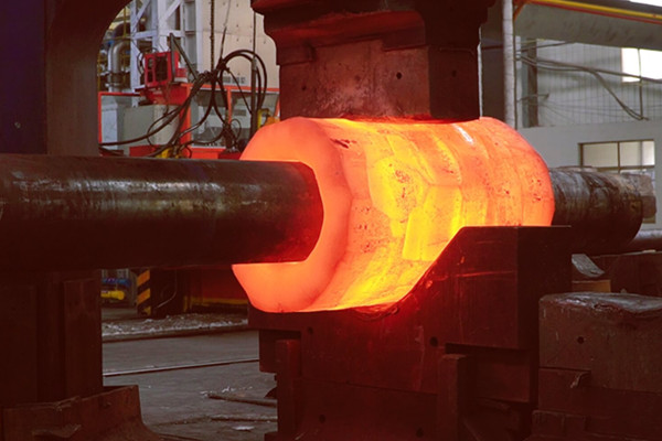 What are the Causes and Treatments of Forging Cracks caused by Heterogeneous Phases?